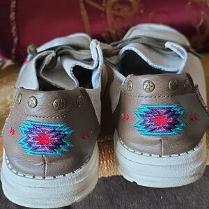 Leather Canvas Embroidered Therapudic Slip On Hey Dude Shoes 8 READ